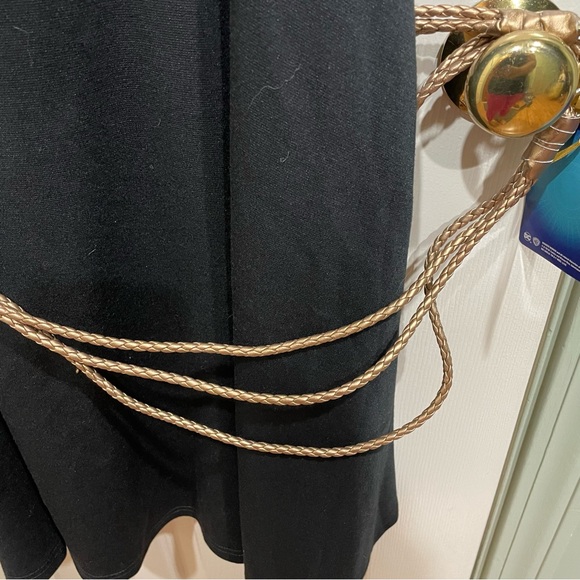 Her Universe 18 Hot Topic Wonder Woman Lasso Dress 2X Halloween - Picture 7 of 10
